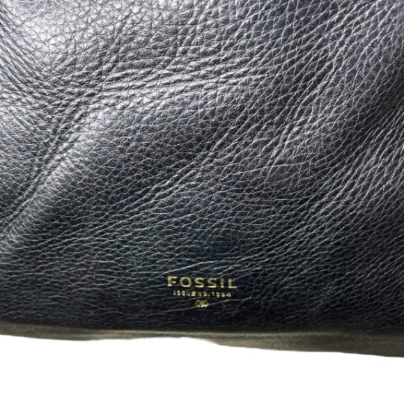 FOSSIL Vickery Pebbled Leather Shoulder Bag - Picture 3 of 16